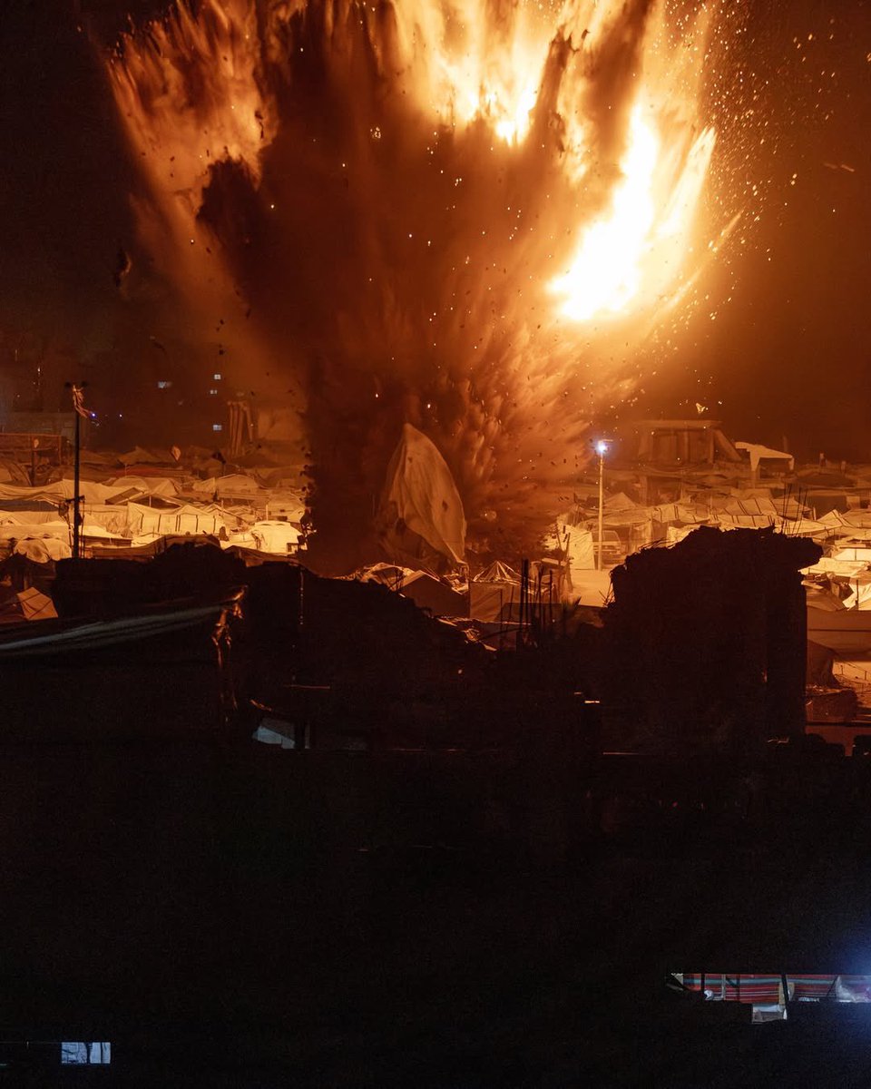 🚨 Israeli air strikes Anssar camp for displaced Palestinians in the west of Gaza City, violating ceasefire.