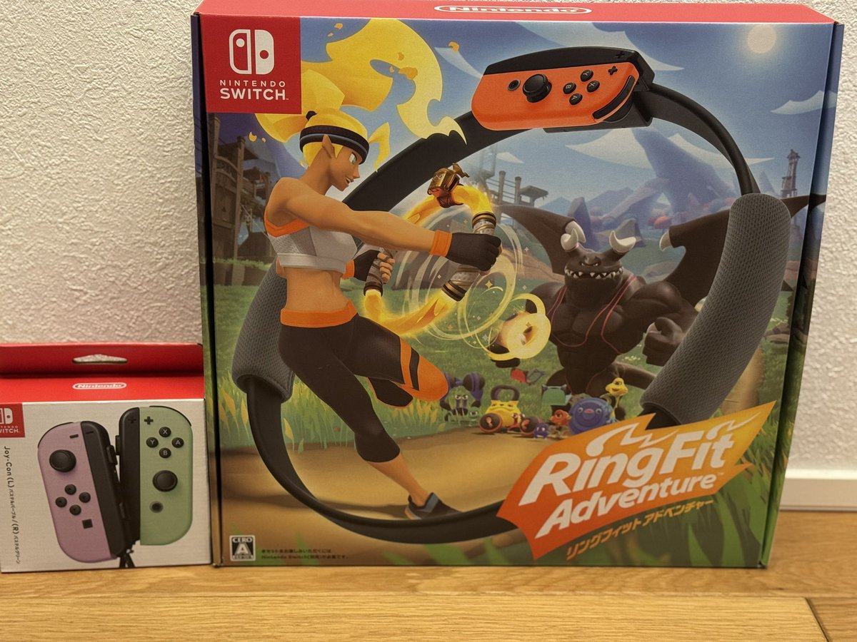 yoka2000's tweet photo. Switch2買っ（てもらっ）たyo！
もうゲームやらなくなって10年以上
これより前に買ったハードは3DS?
FPSのゲームはおろか、オープンワールドって何それ？
ってくらいウラシマ状態

昔の様なガチプレイはしないと思う
同時に買ったソフトはリングフィットとコントローラというユルっぷり！ https://t.co/RGdJhZhPBU