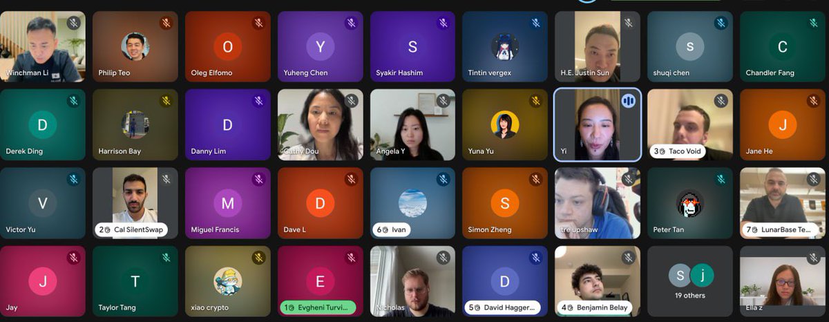 Ella Zhang tweet media