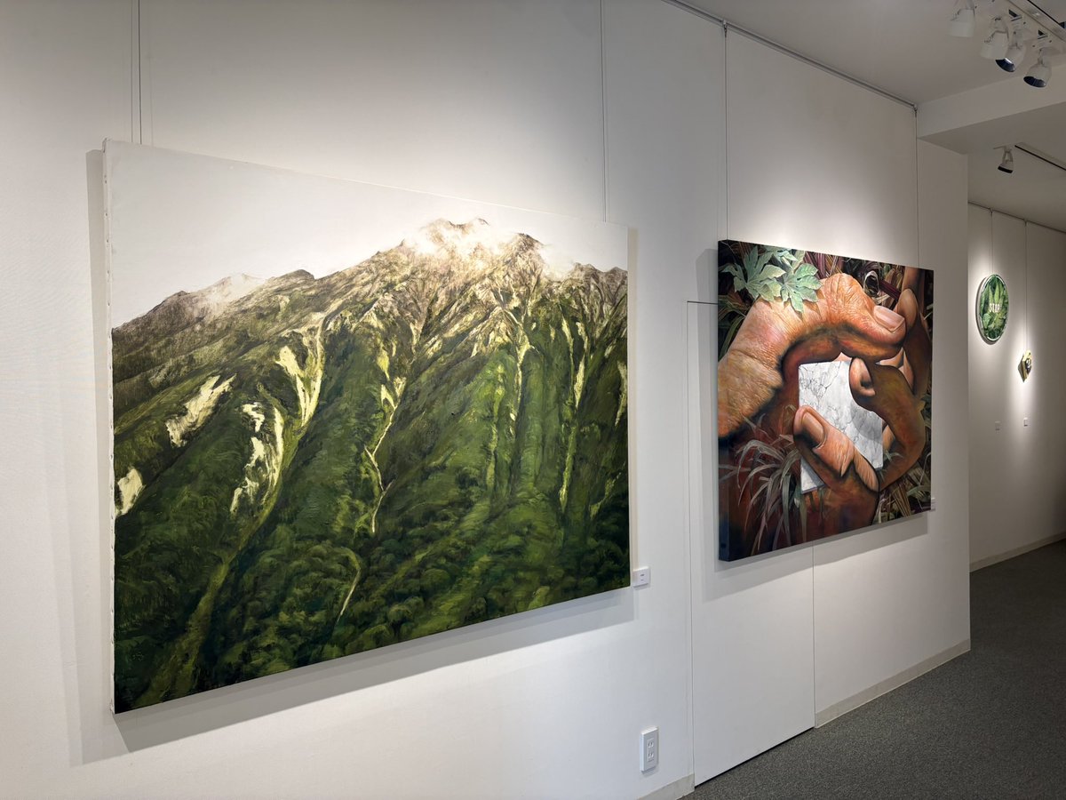 tenta_art's tweet photo. 今日も19時まで展示しています⛰️🫱 https://t.co/QT4XIpk27b