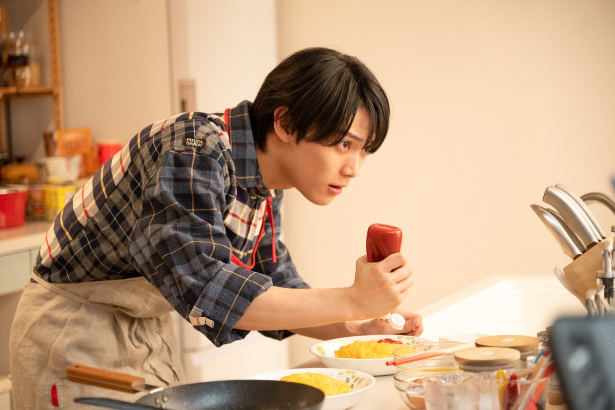 drama_myfiction's tweet photo. 最終回 𝟑.𝟏𝟓(日) よる𝟏𝟎時𝟏𝟓分🍱
#ドラマ50恋

⋱ 最終回あらすじ💘 ⋰

ラブラブモード全開の
晴流(#伊野尾慧)と菜帆(#松本穂香)💞

しかし、幸せな時間は長くは続かず…😲

「もう、会えなくなる」
突然の晴流(#伊野尾慧)からの告白💬

順調に思われた二人の関係に
突如として立ち込める暗雲…⛈️

いよいよ、最後の“50分間”へ🍱🥢

第𝟏~𝟑話+最新話は𝐓𝐕𝐞𝐫で見逃し配信中📡
🔗https://t.co/gMdcO9DyM4

#日10ドラマ『50分間の恋人』

#黒田光輝
#田村健太郎
@JUMP_Storm
@matsuhonon
@jr_official_X
@tamkenNNN
