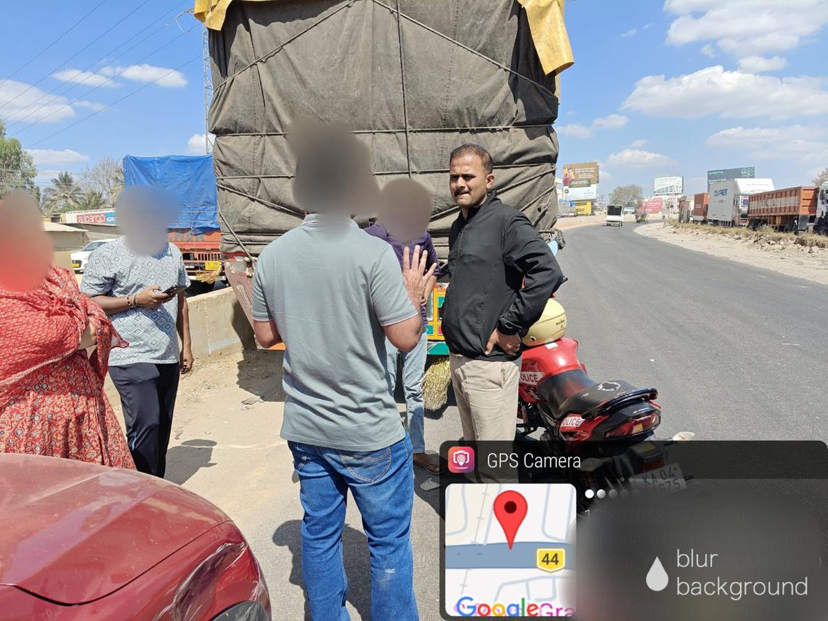 ಅಪಘಾತ: 
ಇವೆಂಟ್ ಐ.ಡಿ.2593373, ದಿ:11-03-2026 ರಂದು 112ಗೆ ಕರೆ ಸೂರ್ಯನಗರದಲ್ಲಿ ಕಾರ್ ಮತ್ತು ಟ್ರಕ್ ನಡುವೆ ಅಪಘಾತವಾಗಿದೆ ಎಂದು ತಿಳಿಸಿದ್ದು, ERSS ತಂಡ ಸ್ಥಳಕ್ಕೆ ಭೇಟಿ ನೀಡಿ ಜಗಳವಾಡದಂತೆ ಬುದ್ಧಿವಾದ ಹೇಳಿ, ದೂರುದಾರರಿಗೆ ಸೂರ್ಯನಗರ ಠಾಣೆಗೆ ದೂರು ನೀಡಲು ತಿಳಿಸಿರುತ್ತಾರೆ.<a href="/112Karnataka/">112Karnataka</a>