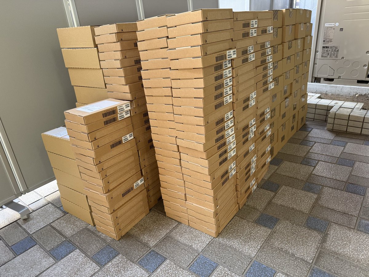MobileZone_JP's tweet photo. 相場+300 即振込　交渉大歓迎！
#iphone買取 https://t.co/dn1954wIM6