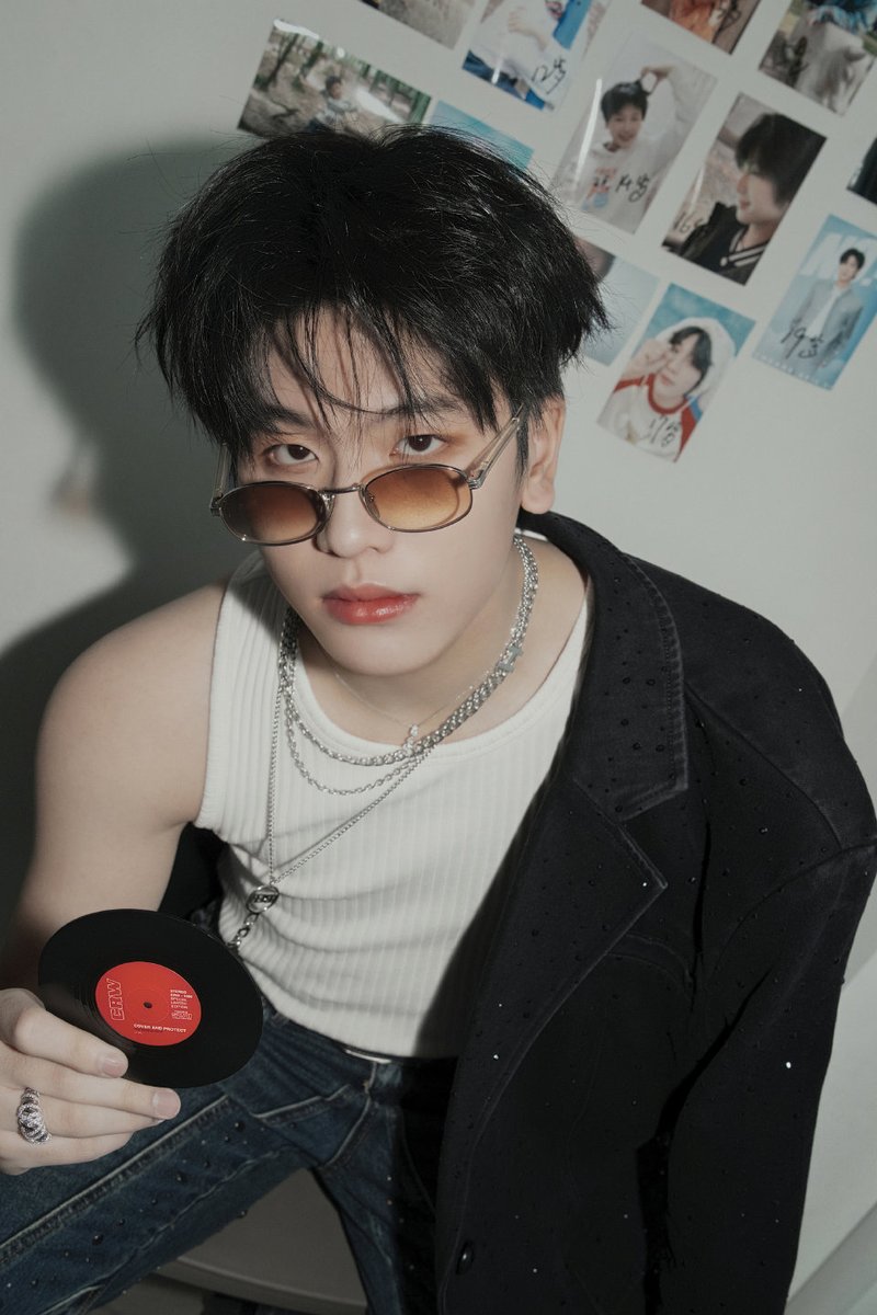 ช่วงนี้ภูมิตก เป็นภูมิแพ้ค่ะ ...
แพ้หนุ่มตี๋ อ้ากกกกกก หล่อว่ะ!!!!😫😫😫