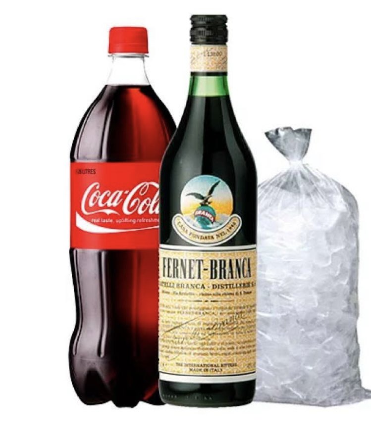 jonadevoto's tweet photo. @Angievip01 Un gran trio , fernet branca, coca cola y hielo https://t.co/nxrIZRIEei