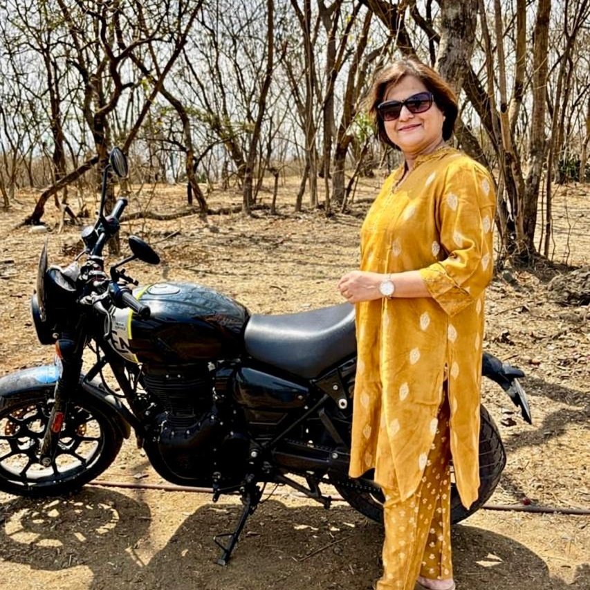 Adv.Jayashri Kale-Palve. tweet media