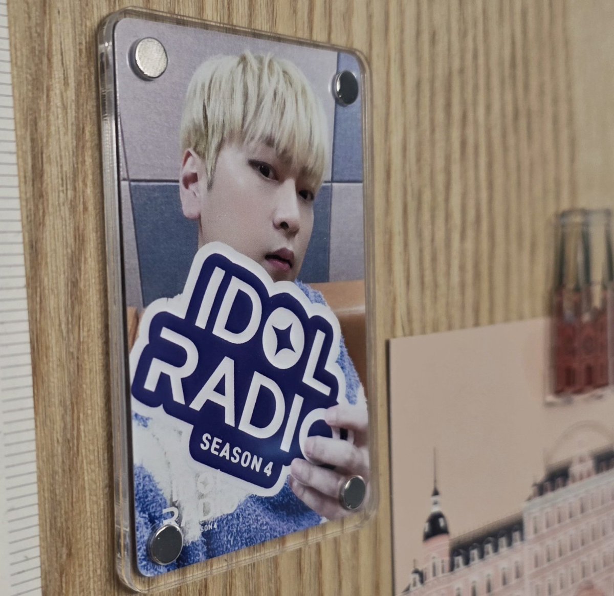 🌸광양 신춘음악회 기념 나눔 예고🌸

마그넷 타입 포카 프레임

🖼 포카 프레임의 동그란 자석에 붙이는 스티커 2종 포함
*통통스티커- 자석이 붙지 않는 곳에 프레임을 붙일 때 사용
*납작스티커- 프레임의 자석으로 인한 부착면 스크래치 방지

시간과 장소는 내일 업데이트하겠습니다