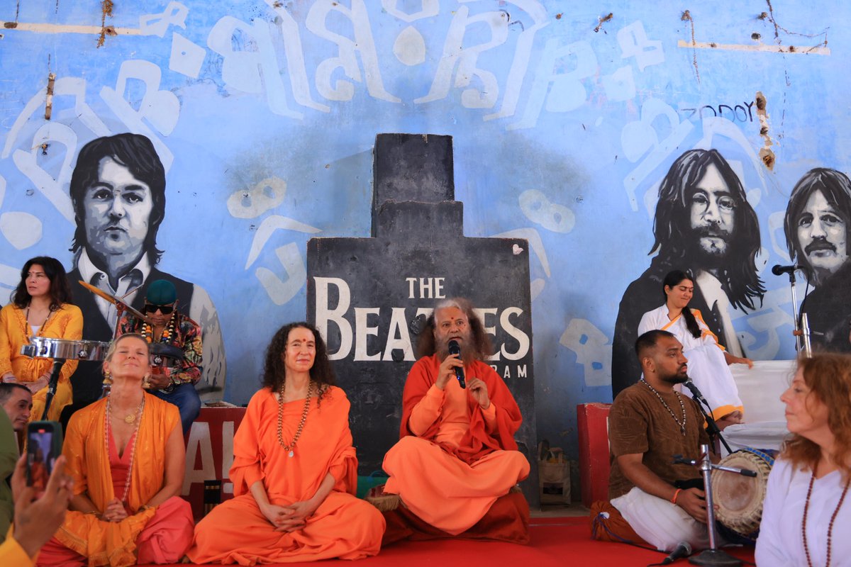 Pujya Swamiji tweet media