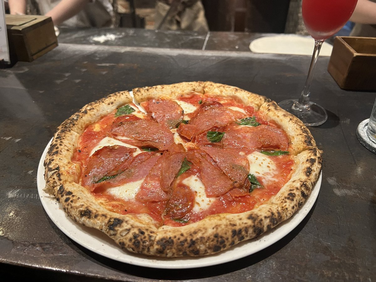 adamlee's tweet photo. Pizza 4Ps in HCMC 🍕Italian founded by Japanese in Vietnam.

Delicious and great value, hopefully they will open a restaurant in Bangkok. https://t.co/lDpaV4gwxs