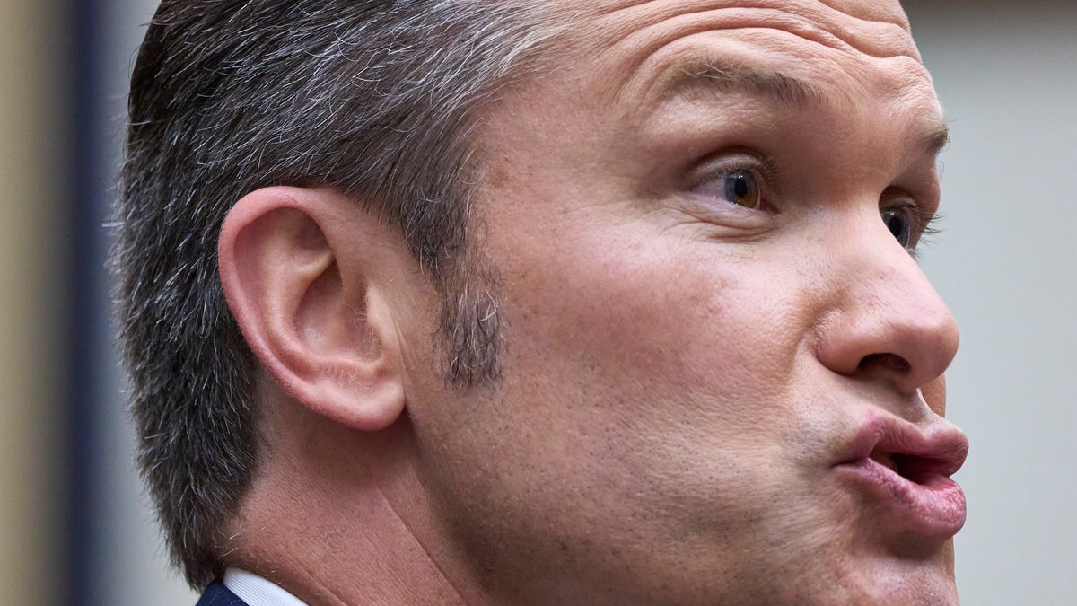 anyone_want_chips tweet media