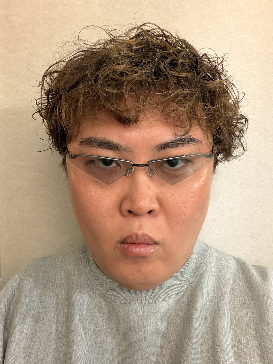 マユリカ中谷 tweet media