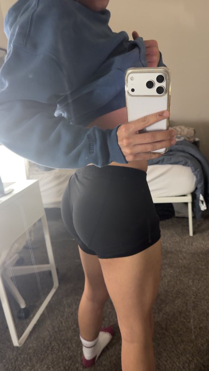 AZcandyy's tweet photo. wyd with it #gaynsfw #bi #dl https://t.co/sOmqEdxa9f