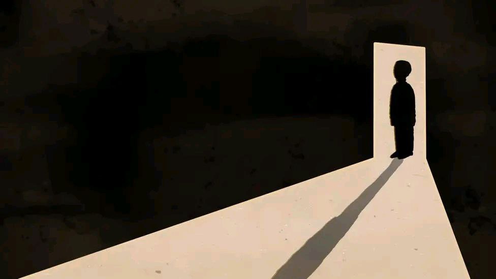 اللهم ⁩إليك نفزع،وعليك نتوكل،وإياك نستعين
سبحانك لا مغلق لمافتحت، ولا فاتح لما أغلقت
سبحانك لا ميسر لما عسرت، ولا معسرلما يسرت
⁧ اللهم ⁩اجعل لنا من كل هم فرجاً، ومن كل ضيق مخرجاً،ومن كل بلاء عافية،لانخيب ونحن لك راجون، ولا نذل ونحن ببابك واقفون، ولا نفتقر ونحن لك قاصدون