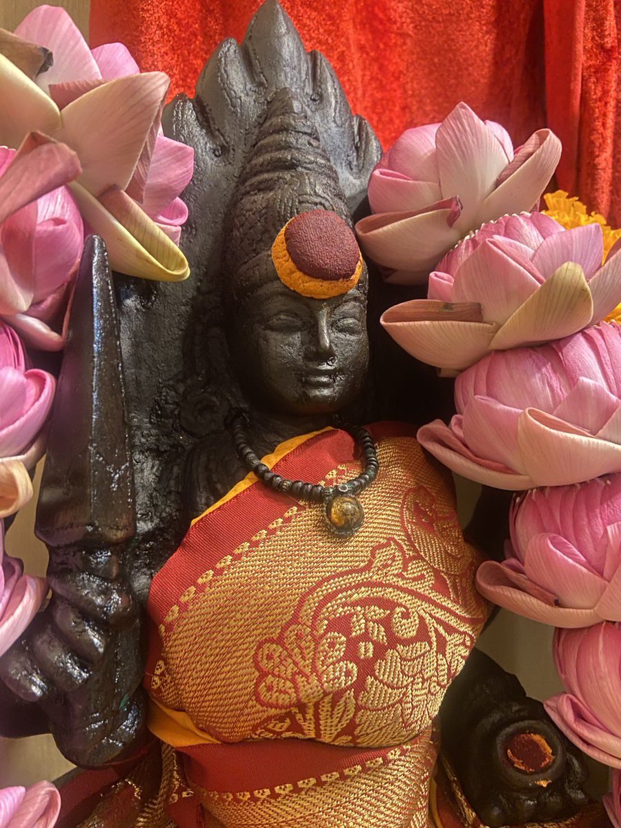 pH🌂 เล่าเรื่องตำนาน| ஓம் சக்தி ஓம் tweet media