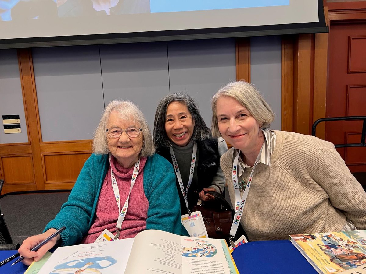 pragmaticmom's tweet photo. Highlights from USBBY Boston 2025 https://t.co/ubQoduCVpm via @pragmaticmom #ReadYourWorld #USBBY #Boston https://t.co/HJ4fMR28De