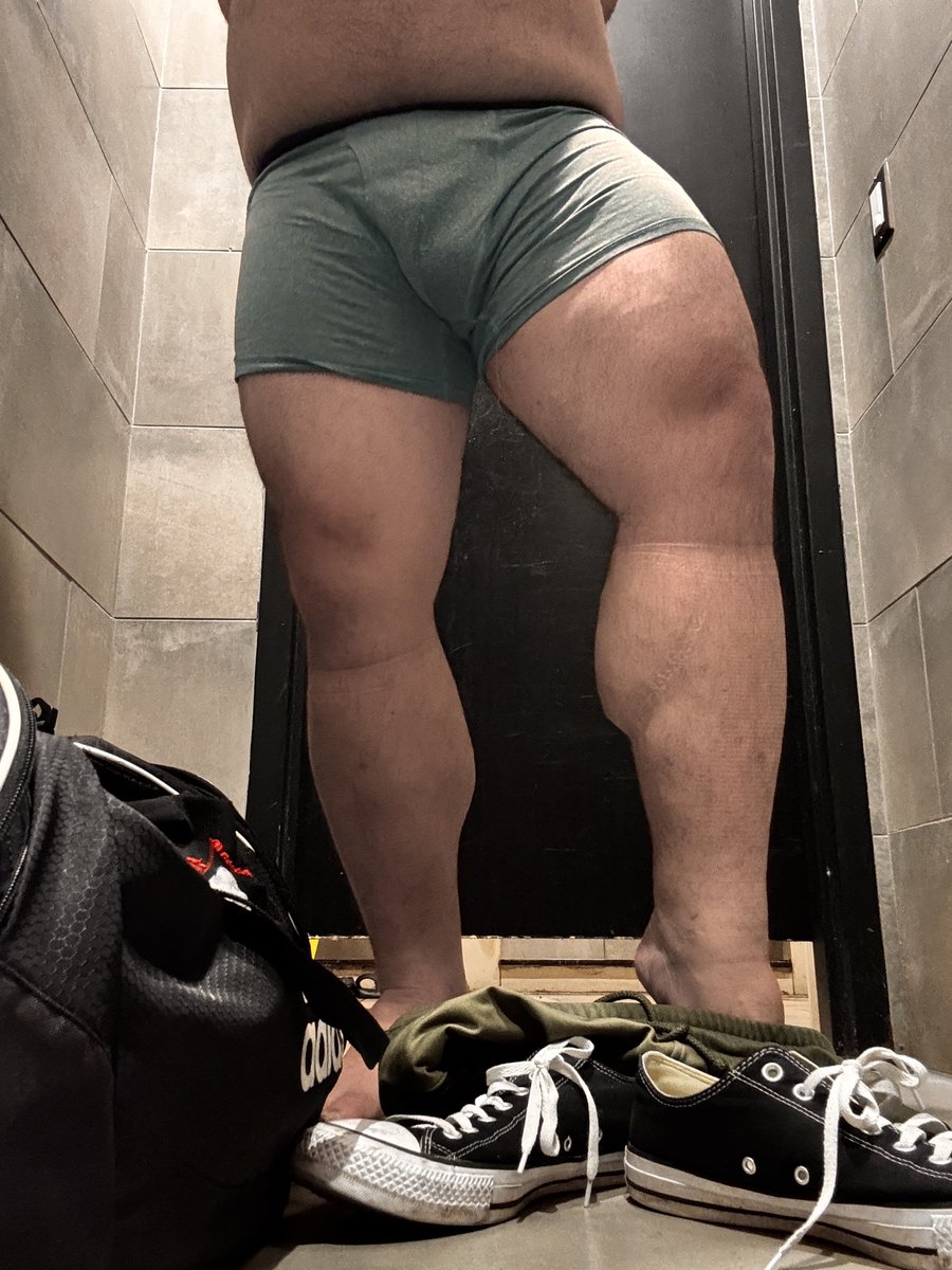 HardcoreRonin's tweet photo. Hi. Enjoy the meat show. https://t.co/e8OV44hbbi