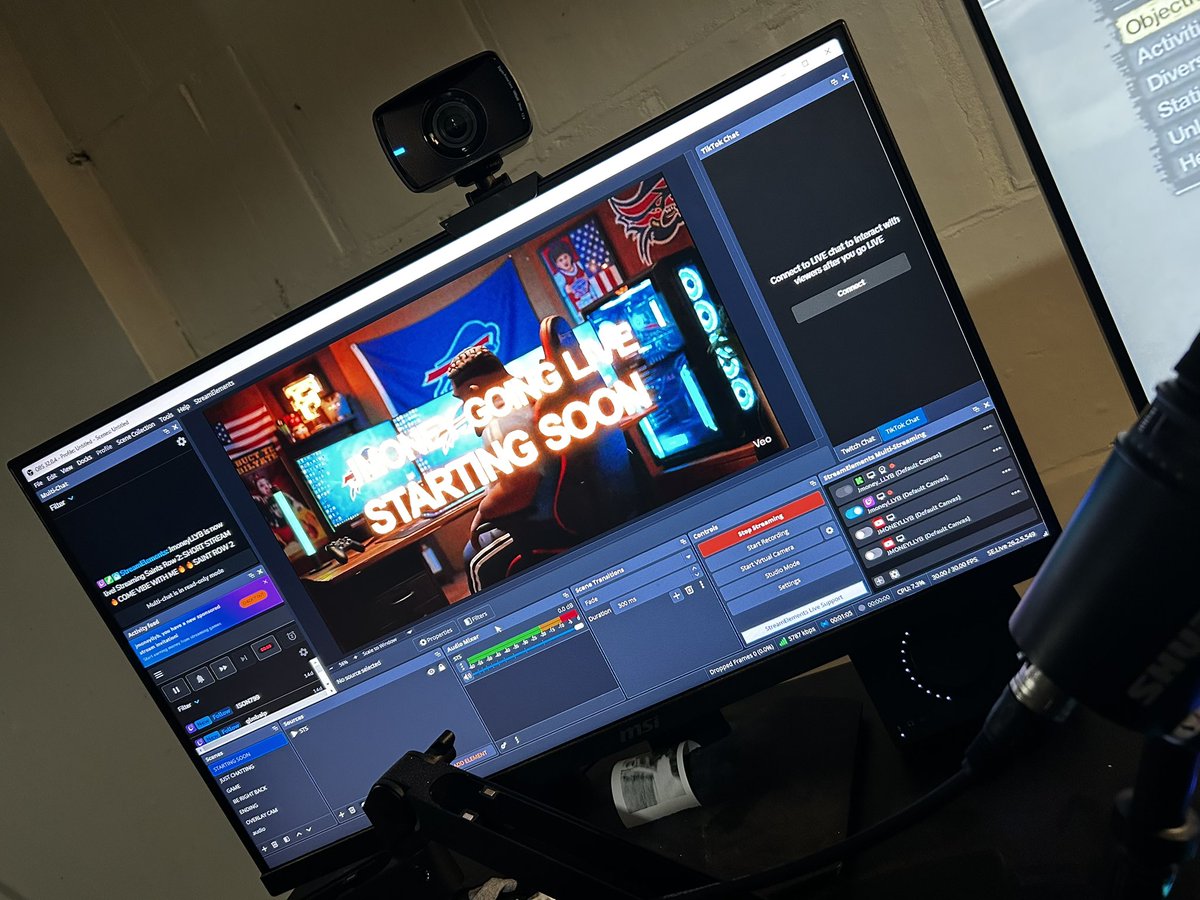 JMONEYLLYB tweet media