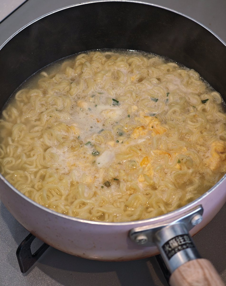 億り人の昼食🍜