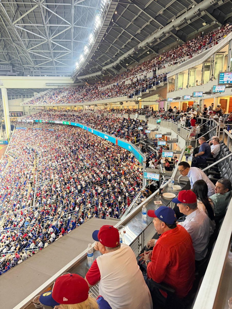 Leonel Fernández tweet media