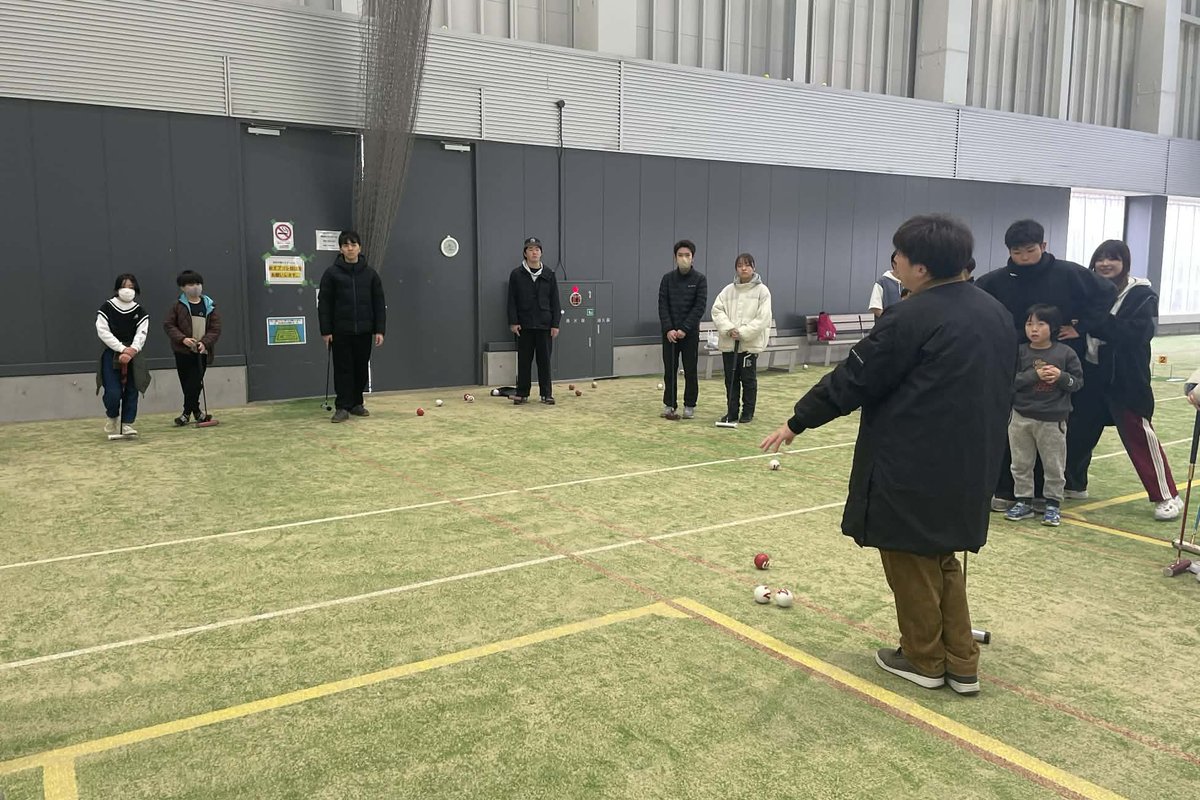 japangateball's tweet photo. 「ゲートボールって若い人いるの？」
実は、全国から集まっています。
滋賀県で「第7回U30ゲートボール合宿」を開催✨
岩手〜鹿児島まで30歳以下の参加者が集まり、練習・交流試合・懇親会を通して交流と技術を磨きました。
初心者から上級者まで一緒に学び、語り合う2日間。
交流と育成の場として広がるゲートボールの今をご紹介します。
https://t.co/SWgNMXz86v
#ゲートボール
#gateball
#U30ゲートボール
