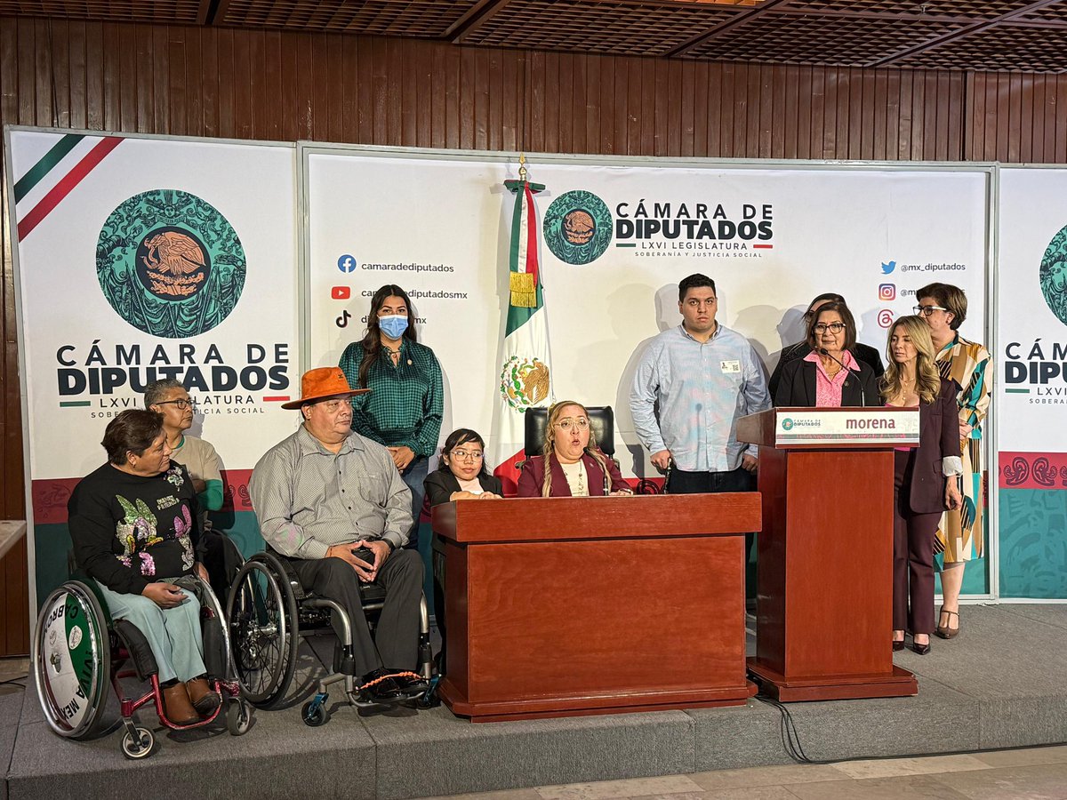 Hoy se expuso la importancia que tiene para las personas con discapacidad la aprobación de una iniciativa en materia de acceso universal en espacios públicos.

#InclusiónSocial #Accesibilidad #PersonasConDiscapacidad #Morena #TrabajoLegislativo #TrabajoMataGrilla