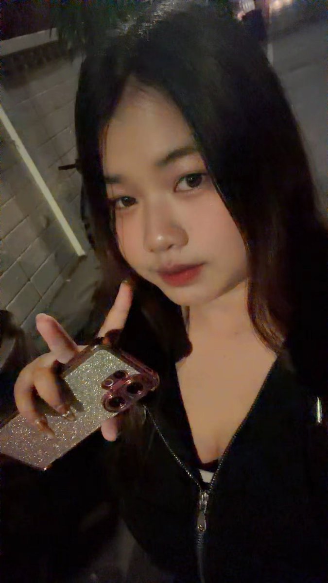 jularat♡ tweet media