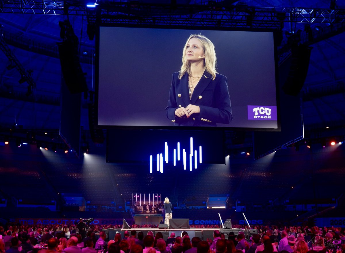 Rachel DeLira Pictures tweet media