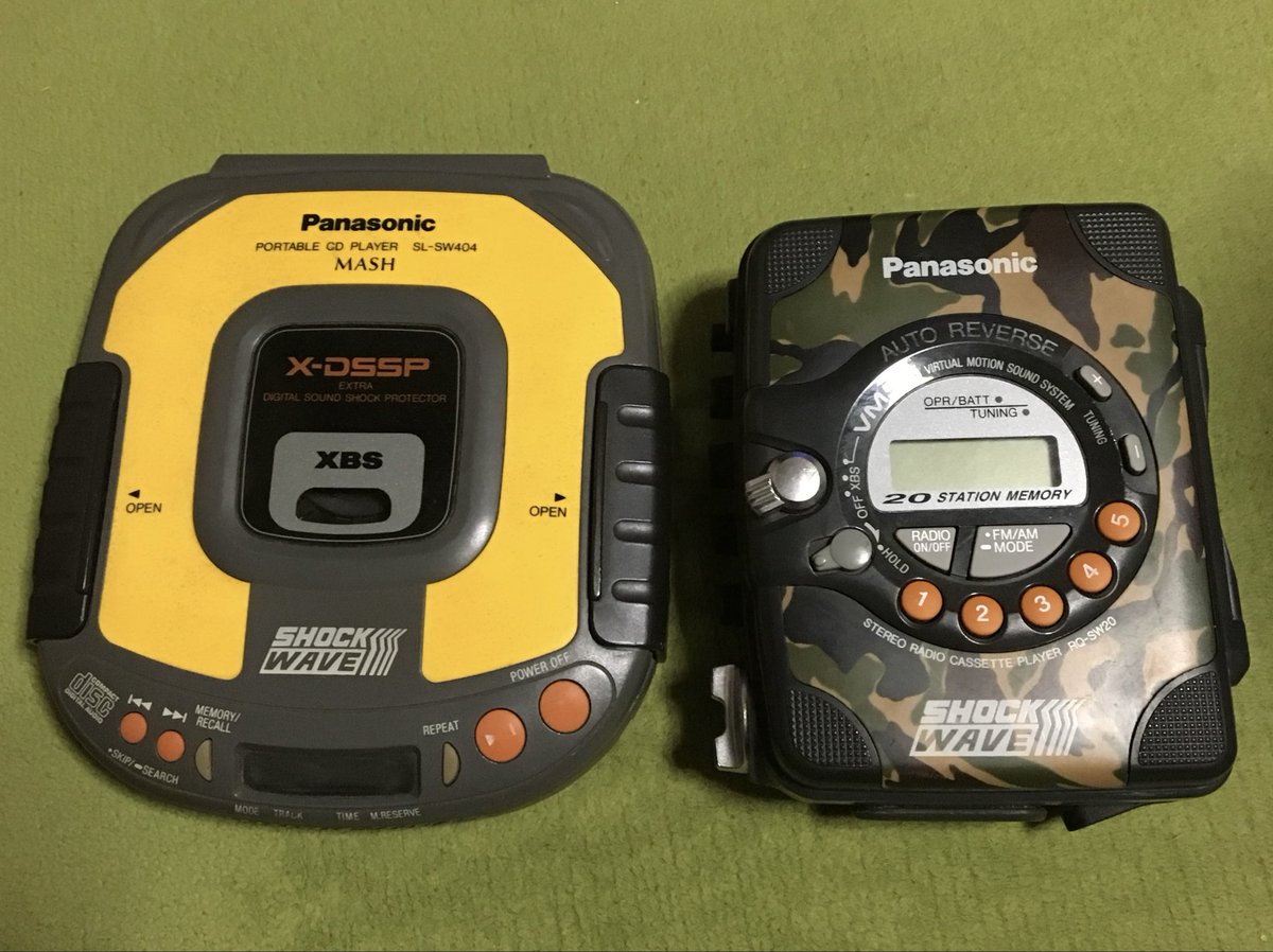iwashiz's tweet photo. SHOCK WAVEのデザインは今見てもかっこいい！
これが発売されるまではPanasonicのオーディオ機器にあまり良い印象なかった https://t.co/lJZJ8ElhEU