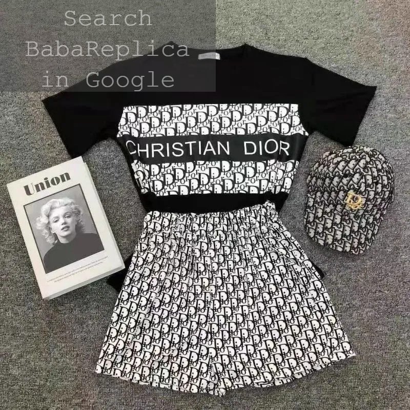 Carolyn680011's tweet image. 🥰Reps Designer Fashion Short Sleeve T-Shirt Shorts Two Piece Set

💰💕Price: US$16.23👉is.gd/5plSxP😘Style: Fashion
#twopieceset #dior #fashion #repsclothing #onlineshopping