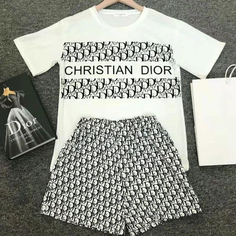Carolyn680011's tweet image. 🥰Reps Designer Fashion Short Sleeve T-Shirt Shorts Two Piece Set

💰💕Price: US$16.23👉is.gd/5plSxP😘Style: Fashion
#twopieceset #dior #fashion #repsclothing #onlineshopping