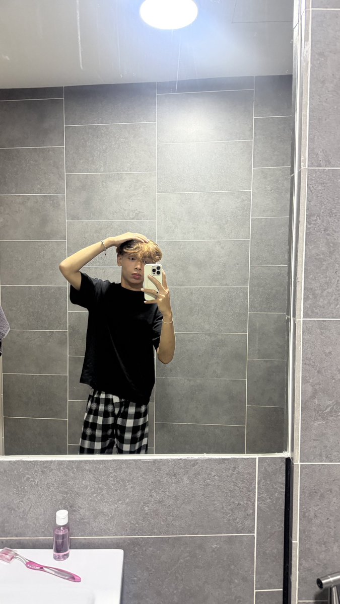 dnlaymn's tweet photo. morning b https://t.co/oK2BmnvOM0