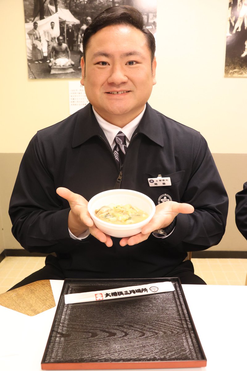 七日目の様子＞ 地下1F「ちゃんこえびすこ屋」で 旨みたっぷり、体の芯