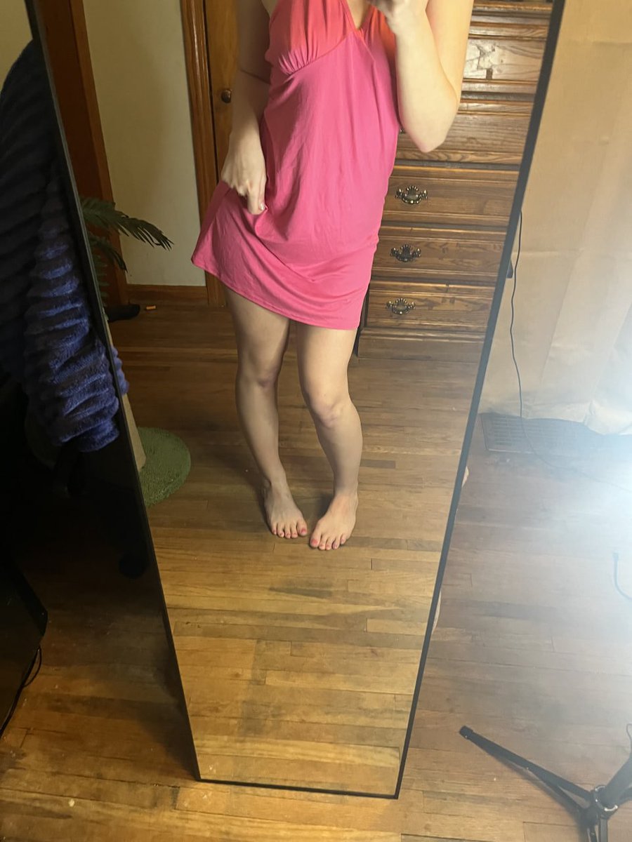 YourstrlyHaley's tweet photo. pink 🎀 https://t.co/mX8nvnPKJI