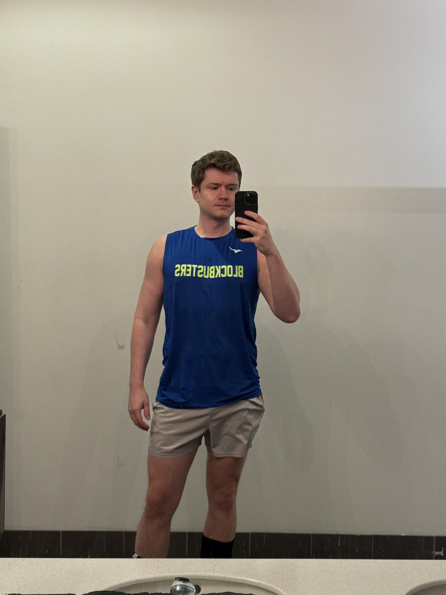 Chris 🫨 tweet media