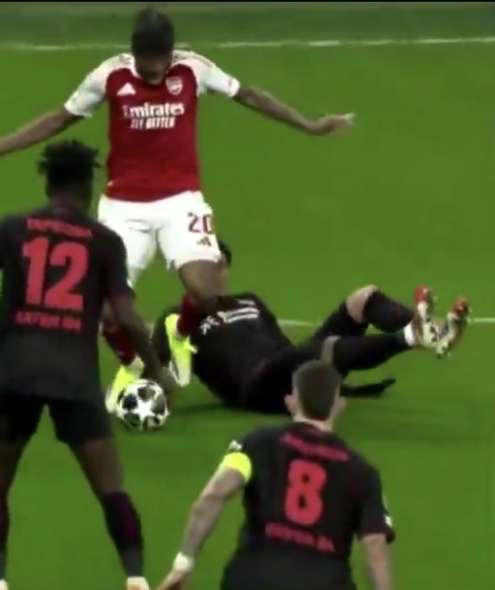 Manuel Gräfe tweet media