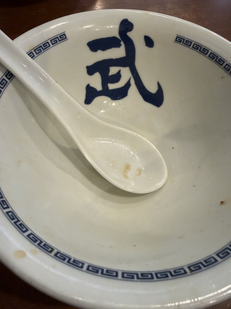 zero321taka's tweet photo. たけちゃんにぼしらーめん@調布市🍜
チャーシュー麺大盛1,550円😋
#ラーメン #らーめん #拉麺 #醤油ラーメン #醤油らーめん #にぼしらーめん #たけちゃんにぼしらーめん #たけにぼ @niboshiblog https://t.co/puDaq1ST7D