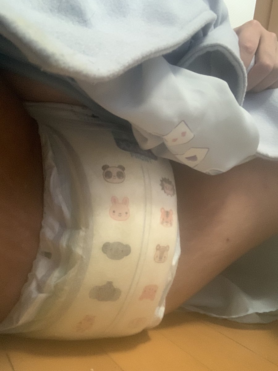 昨日のバンビーニさんのおむつ！
横から見たらまんまる〜〜(*´˘`*)♡