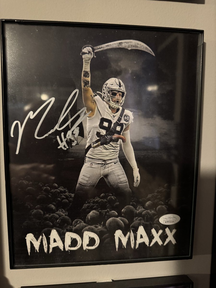 HCHS70's tweet photo. @CrosbyMaxx LFG!!!!!!!!!!!!!!!!! Motivating a man that already has so much self-discipline, bad choice! CondorSZN RN4L https://t.co/QX0Utabgjx