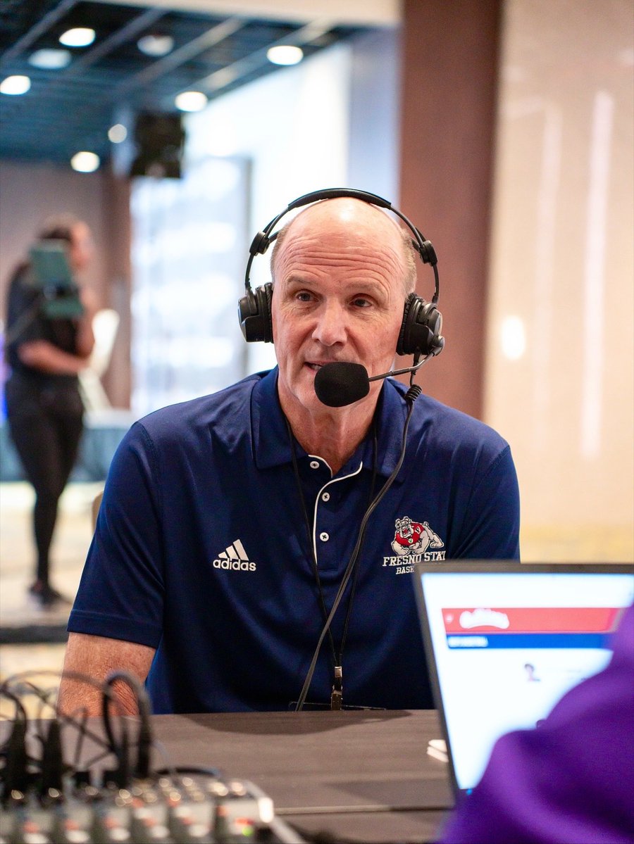 Sidelines - FresnoState tweet media