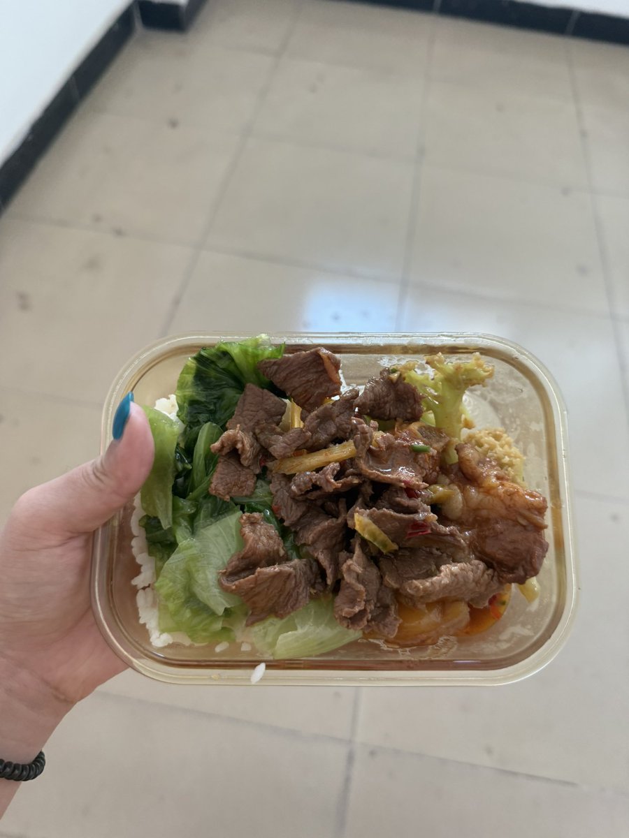 飞天小羊咩咩 tweet media