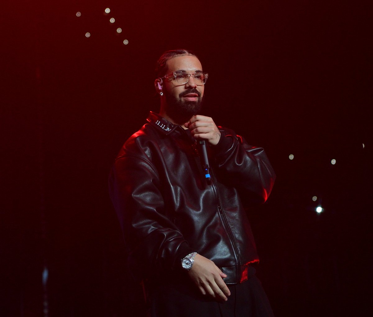 "This comeback is personal it's an apology to myself."

— Drake via his IG story