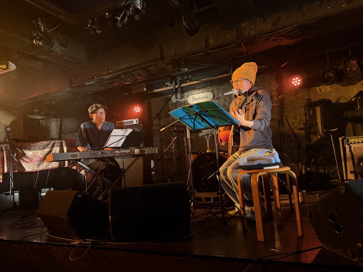 るーざー tweet media