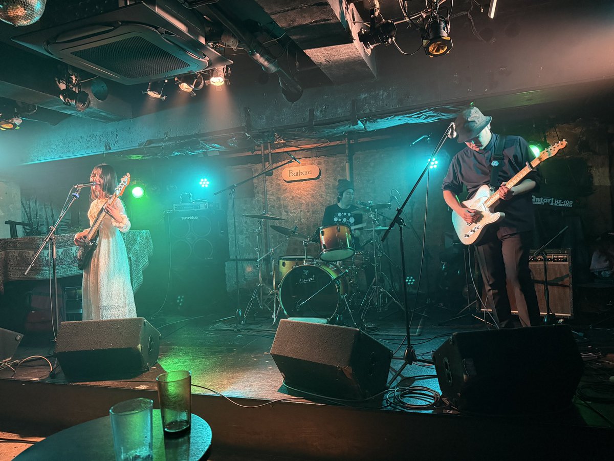 るーざー tweet media