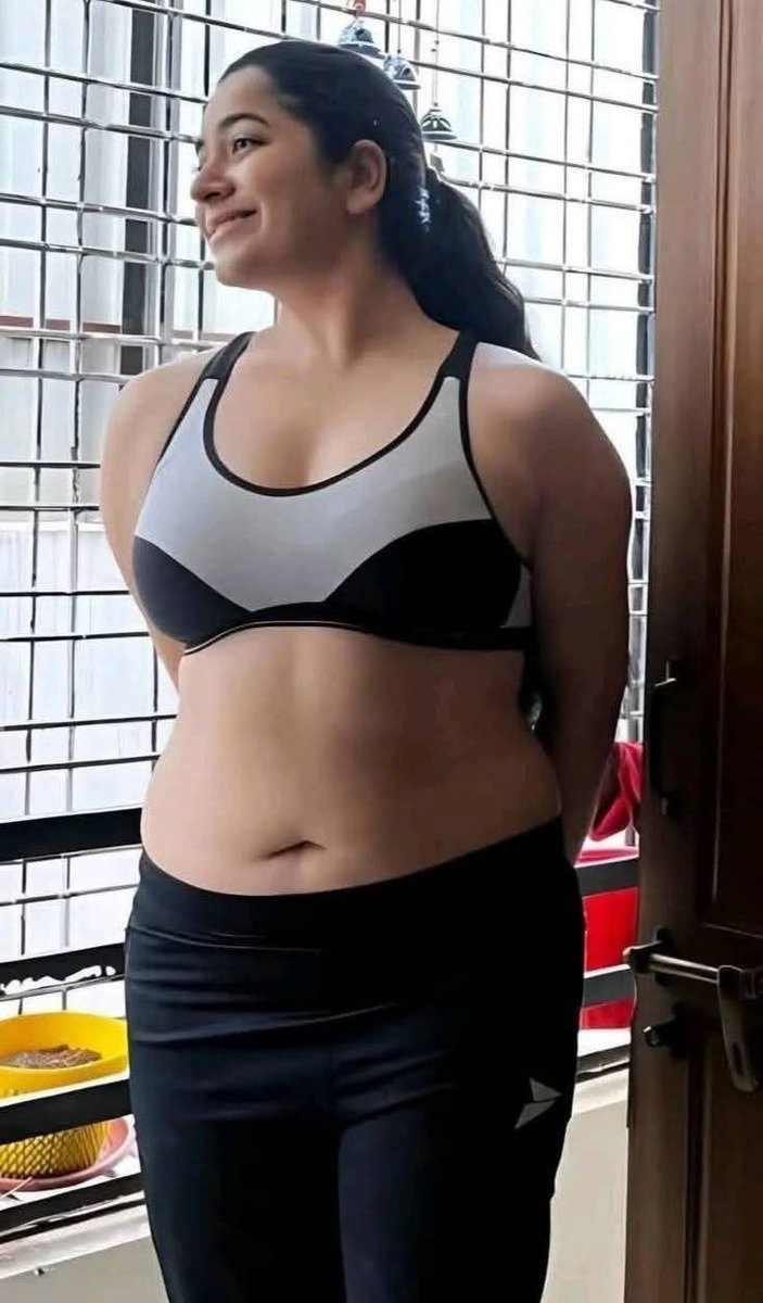 KKFC143's tweet photo. Ksudha 🤤🥵 https://t.co/bE0gxjuD5b