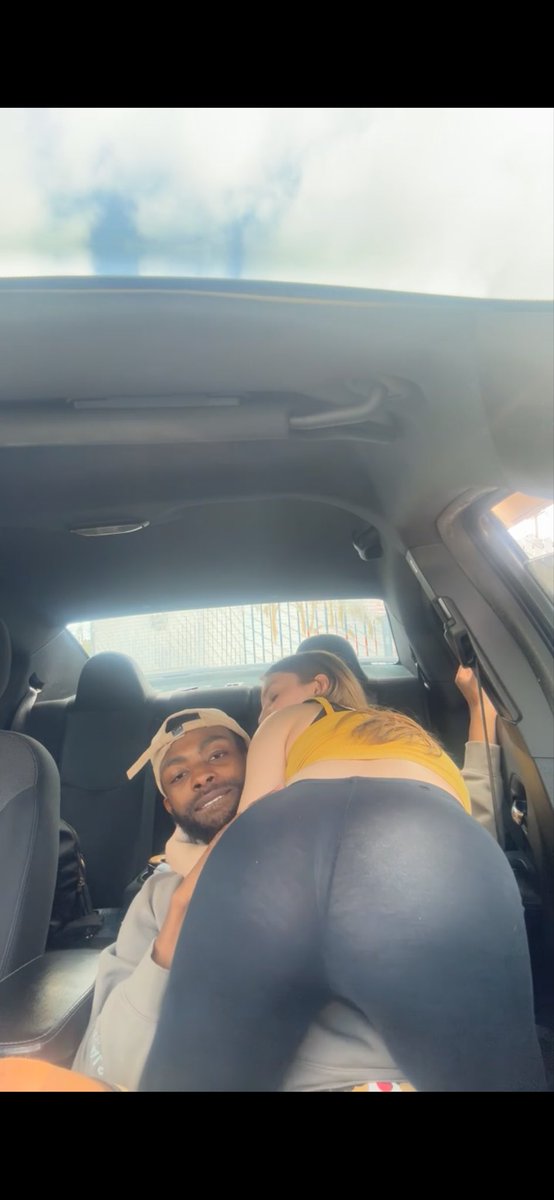 Tudaamoney's tweet photo. It’s best to be friends that Fuck and laugh 🫡 https://t.co/3VuChhZwo0