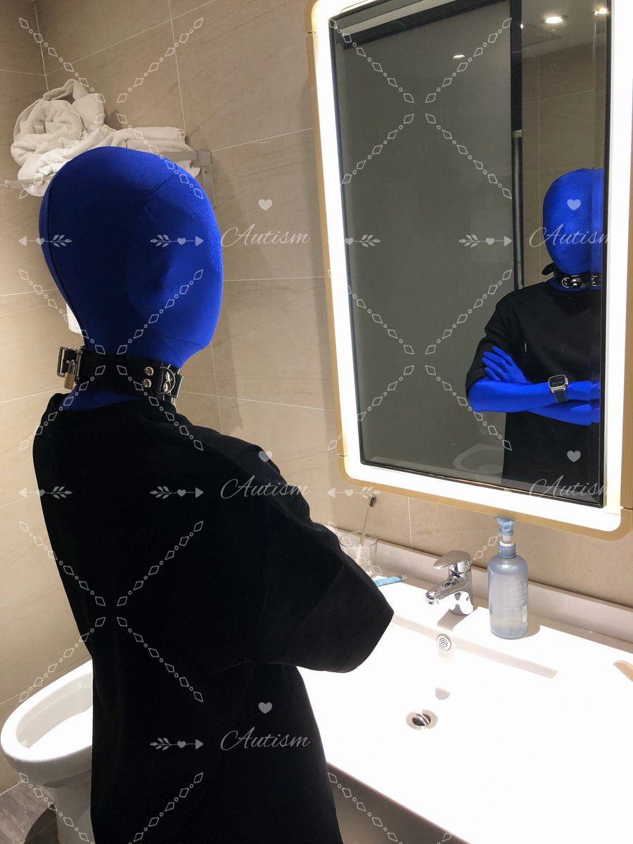 aaa967456's tweet photo. 宝宝的蓝色人偶已经苏醒，接下来要去干点什么呢🧐 https://t.co/C8RHthCEM1