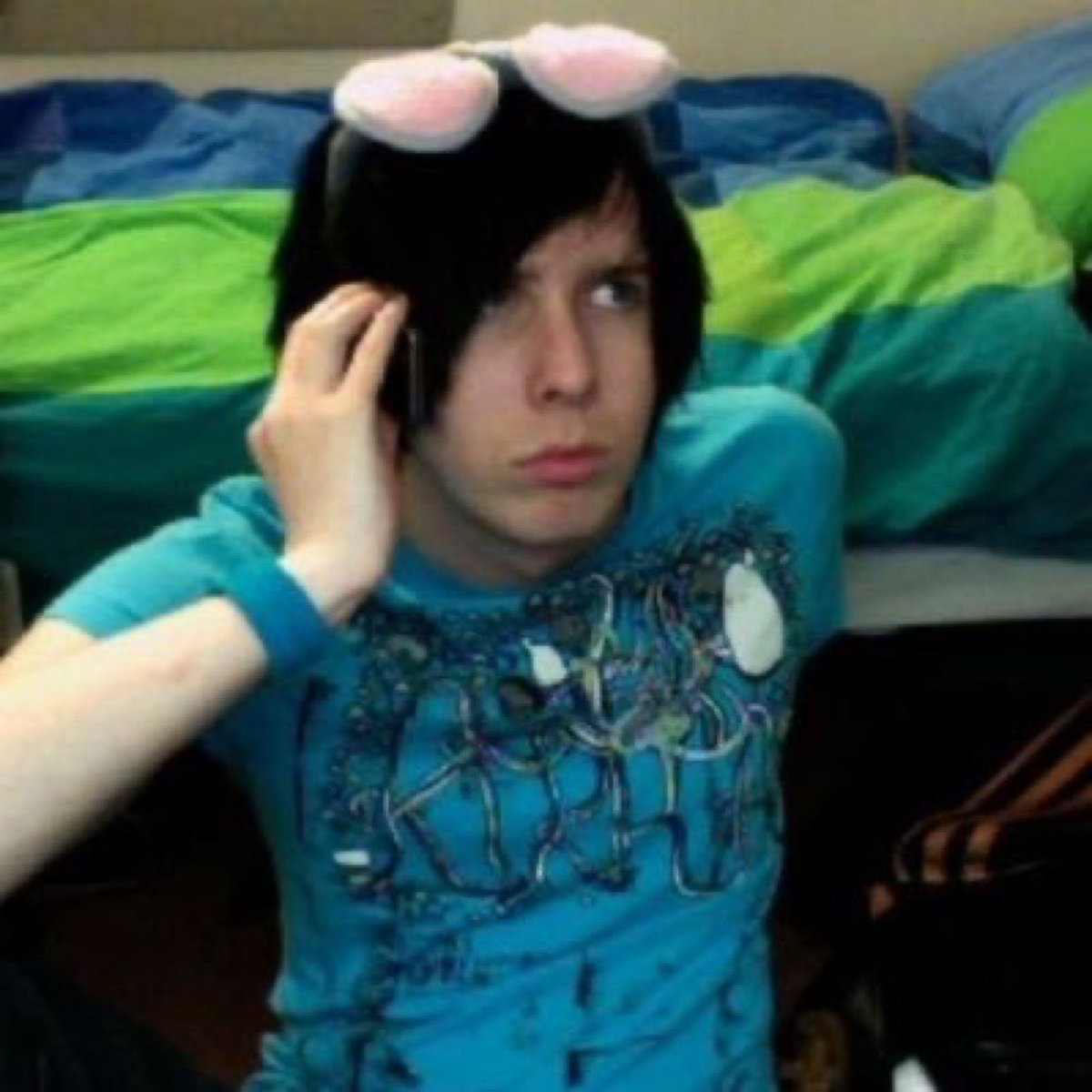 every time I see someone with my old pfp on the tl I feel so wistful

she’s like an ex that I wish very well

I still love you cunty ass phil lester, always will 💔