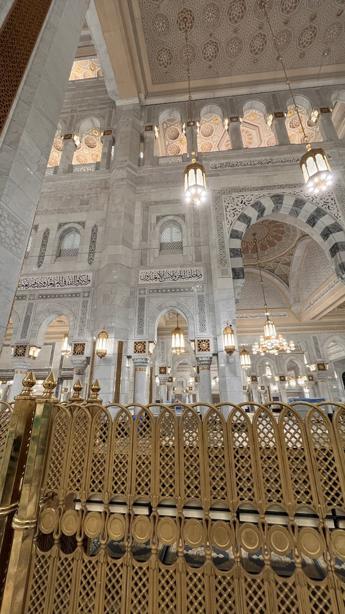 zipx_n's tweet photo. اللَّهُمَّ إِنَّكَ عَفُوٌّ تُحِبُّ العَفْوَ فَاعْفُ عَنَّا

#ليله_٢٣ #٢٠رمضان #الحرم #مكه_كلها_حرم https://t.co/NA3Cg9NZ1D
