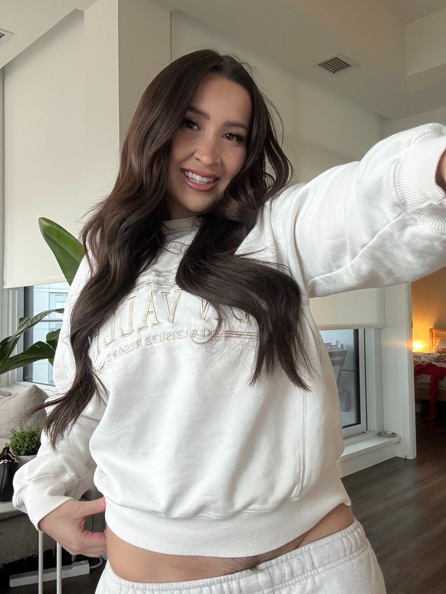 Layla Summers tweet media