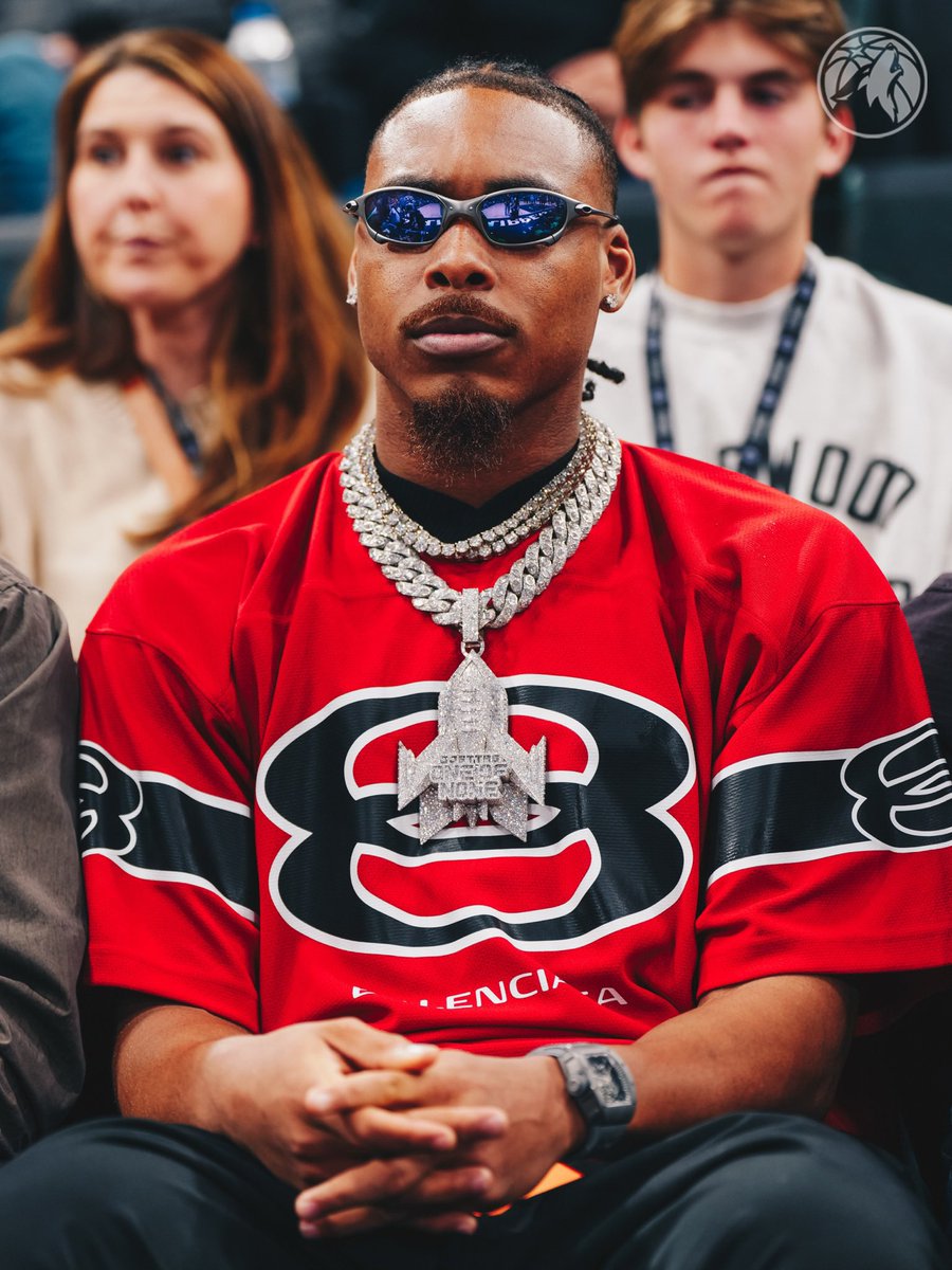 VikingzFanPage tweet media